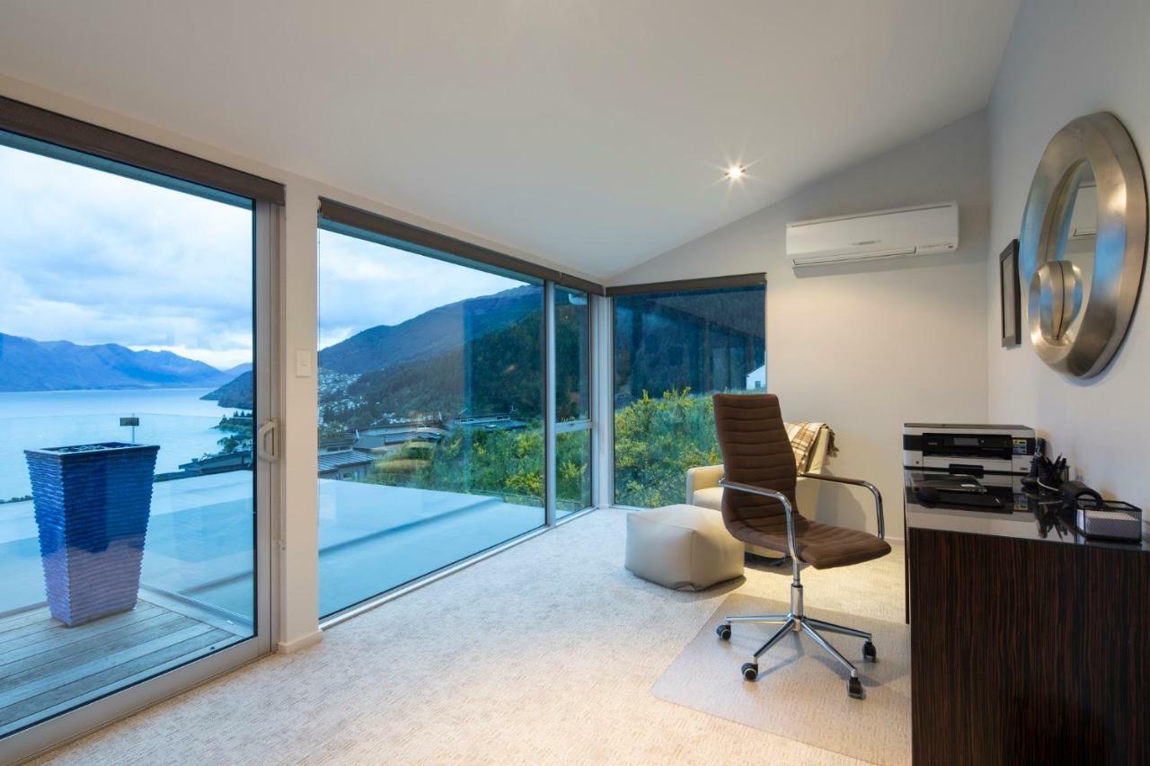 Papillon, A Relax It'S Done Luxury Holiday Home クイーンズタウン エクステリア 写真